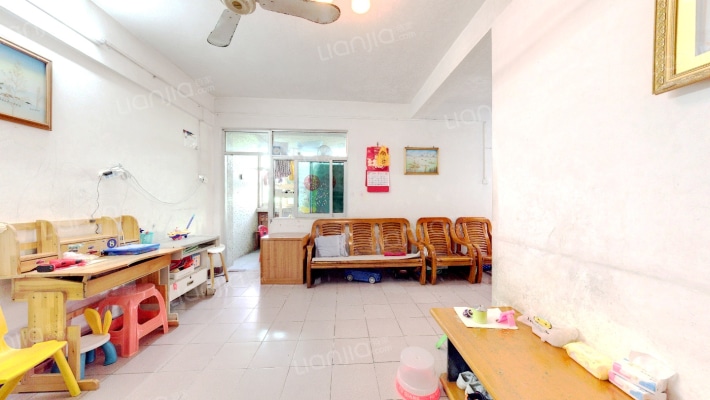 景山花园一期二手房实景图