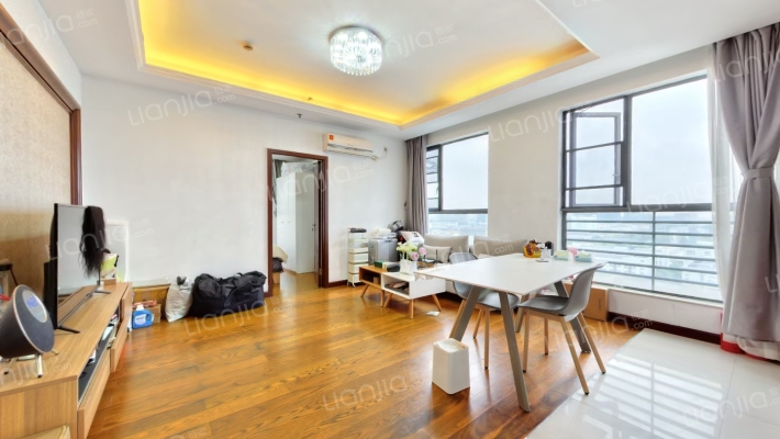 世茂江滨商业中心二手房实景图