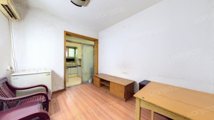 都司前街二手房实景图