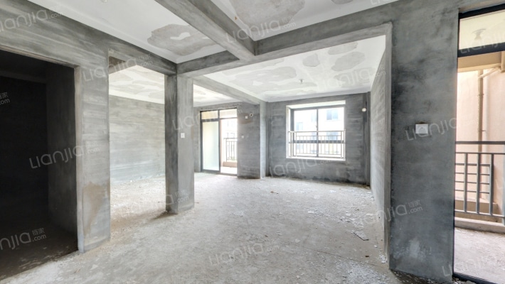 於潜镇青兰阁二手房实景图