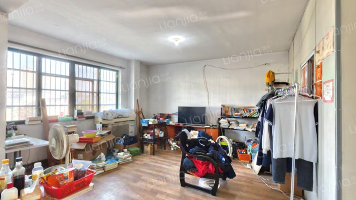 新苑公寓二手房实景图