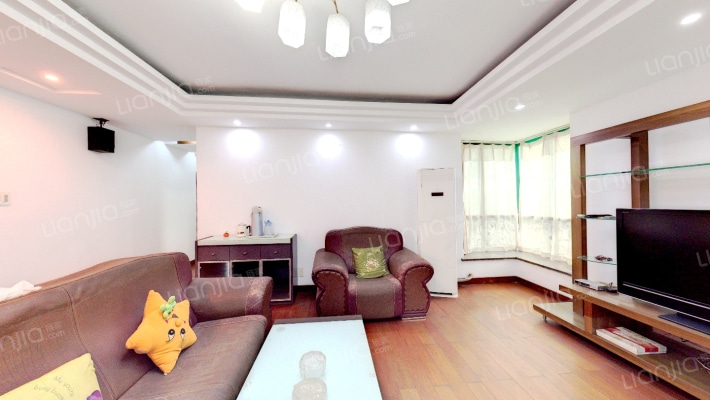 半岛公寓二手房实景图