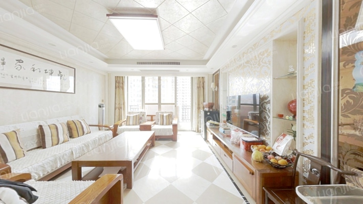 三盛国际公园拉菲公馆二手房实景图