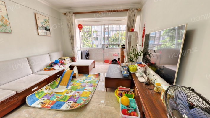 东泰花园嘉华苑二手房实景图