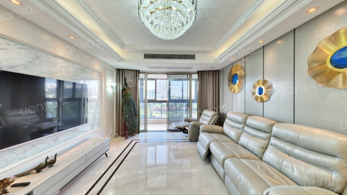 御龙湾二手房实景图