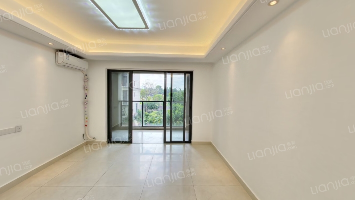 新力翡翠湾二手房实景图