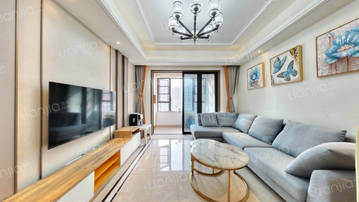 鲁能公馆2区二手房实景图