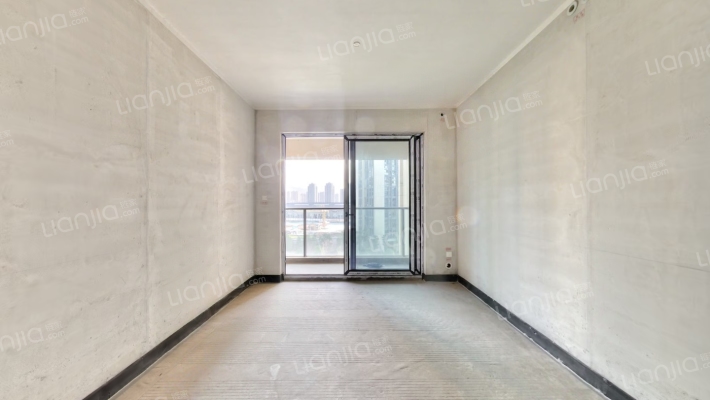 融创云湖十里D区二手房实景图