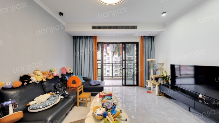 融创臻园二手房实景图