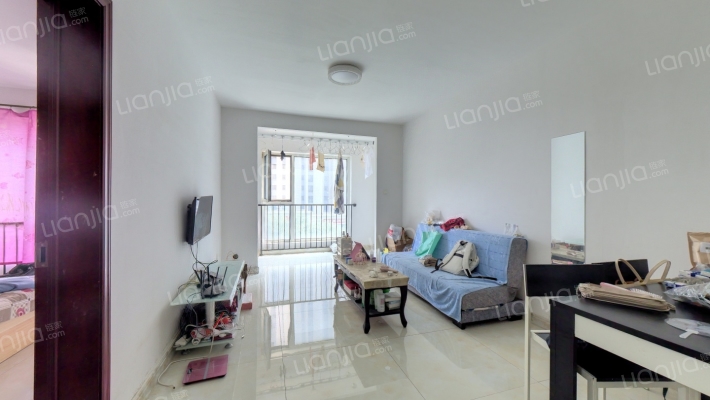 简装两居， 采光和视野都没问题  。-客厅