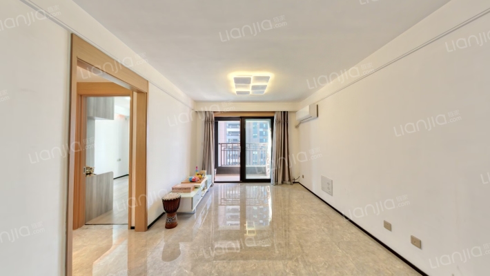 万科蓝湾传奇二手房实景图