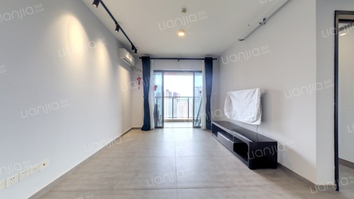 鸿荣源尚峻花园一期二手房实景图