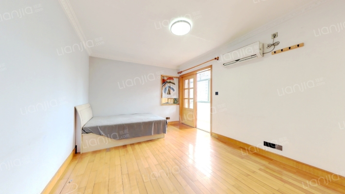 岚皋路300弄二手房实景图