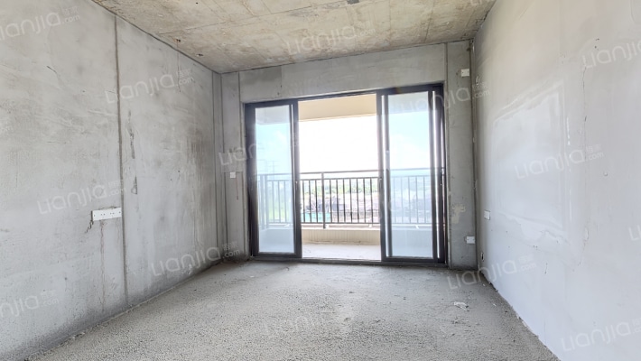 保利和悦华锦二手房实景图