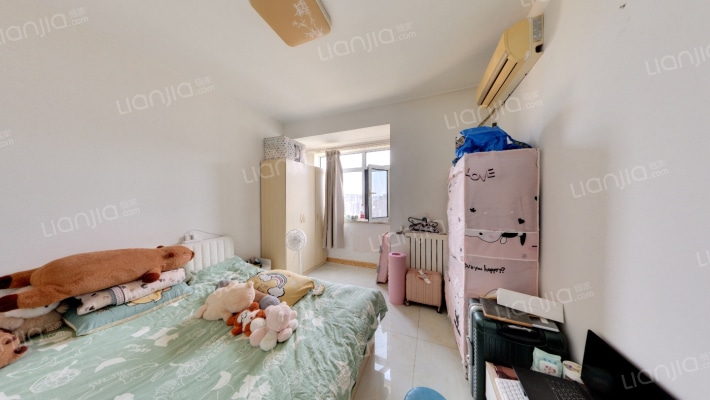 畅悦华庭二手房实景图