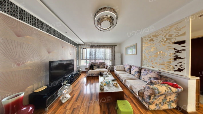 天地源津九轩二手房实景图