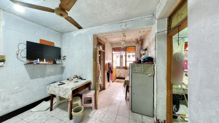 八里桥路84号二手房实景图