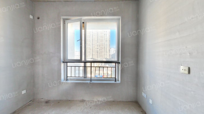 孔雀丹枫园北区二手房实景图