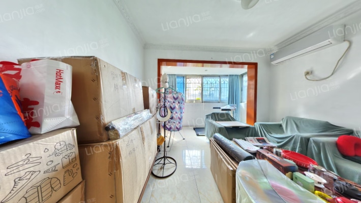 新鸿进花园二手房实景图