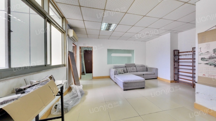 南山国际二手房实景图