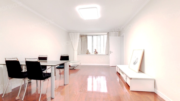 夏莲花园二手房实景图