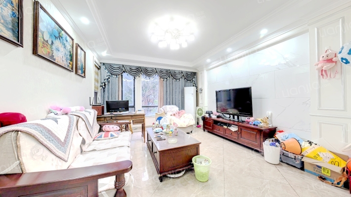 西城桐秦水岸二手房实景图