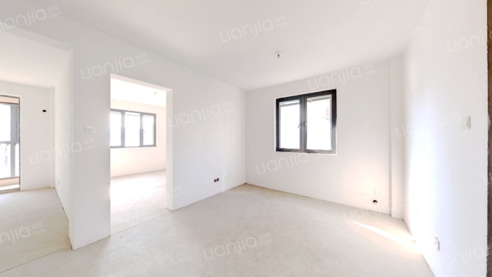 南方豪庭二手房实景图