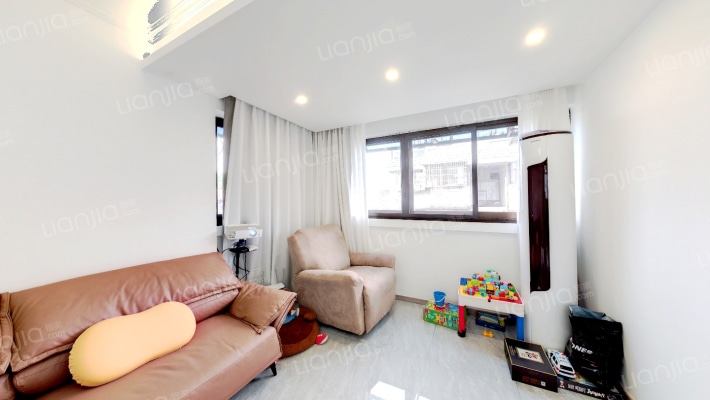 建南公寓二手房实景图