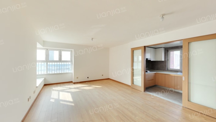 哈洛小镇二手房实景图