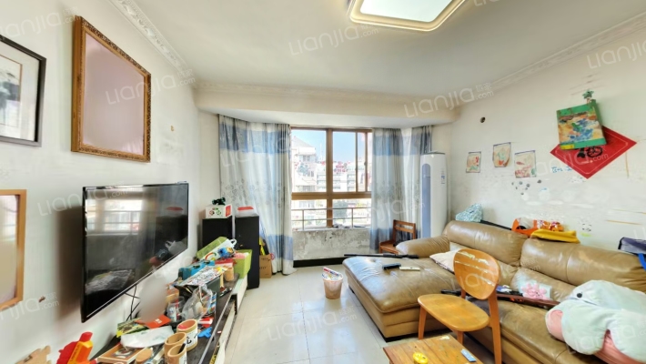 天都芳庭二手房实景图