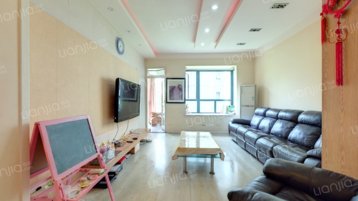 大地锦苑二手房实景图