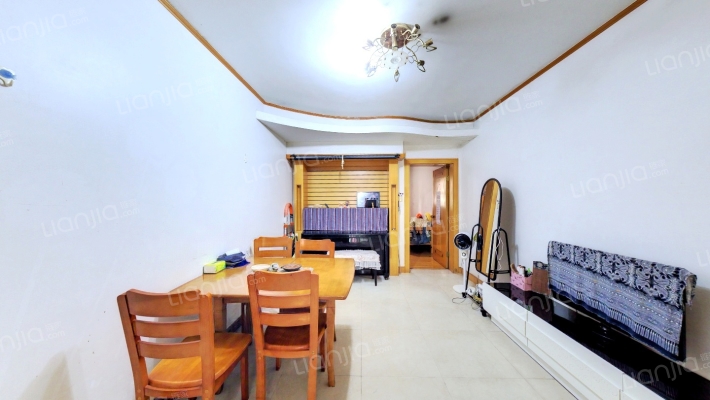 泰馨公寓二手房实景图