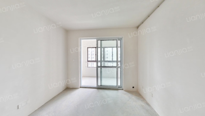 外滩雅苑二手房实景图