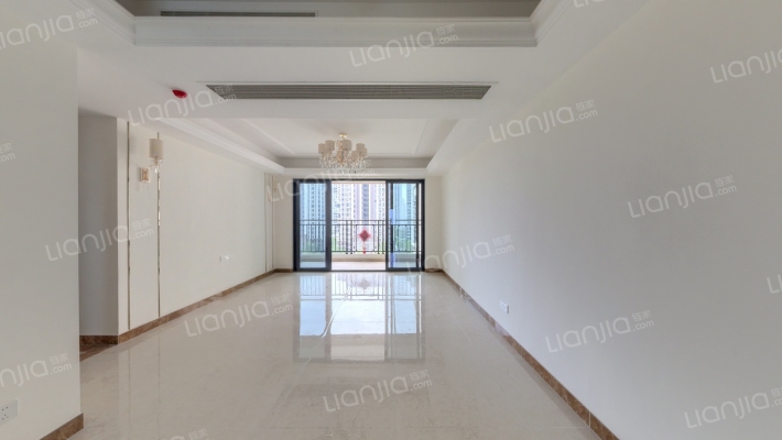 蓝铂湾二手房实景图