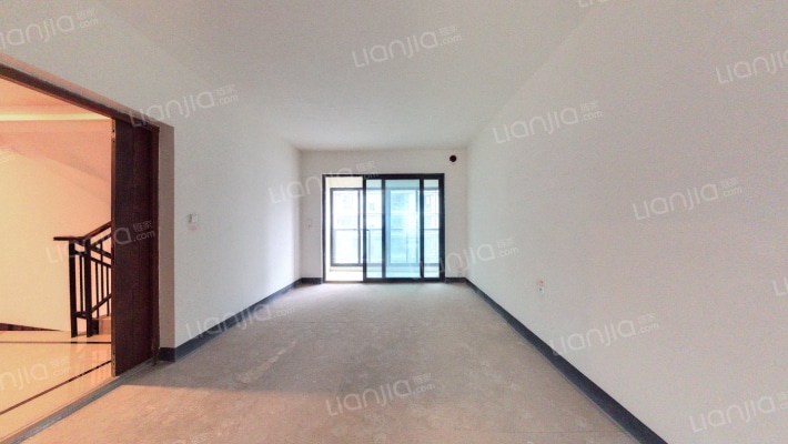 香港置地云山岳北区二手房实景图