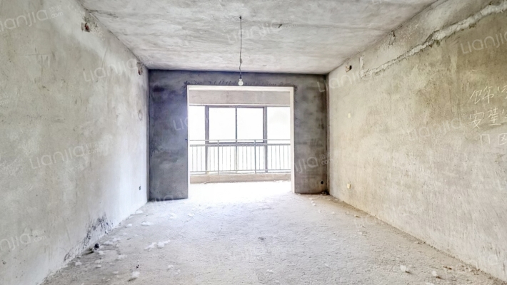 凤凰国际二手房实景图