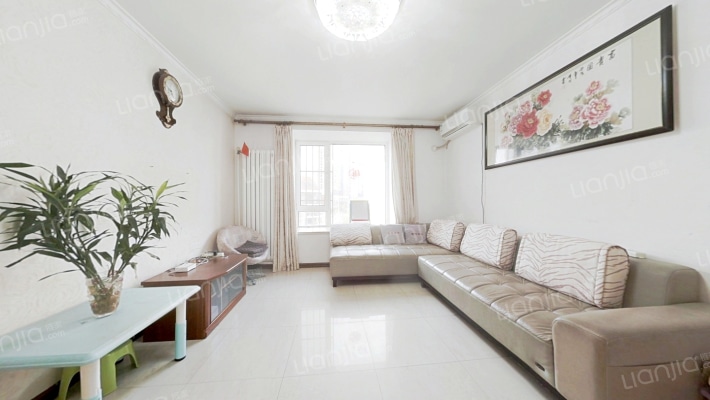 海信缤纷都市二手房实景图