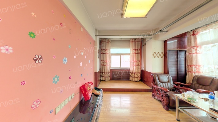 新津小区西院二手房实景图