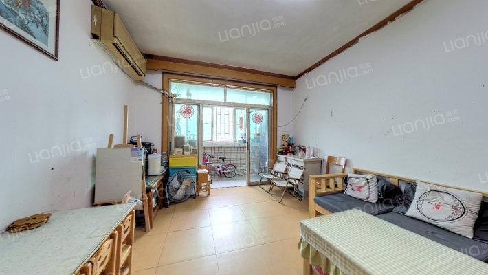 登良花园二手房实景图