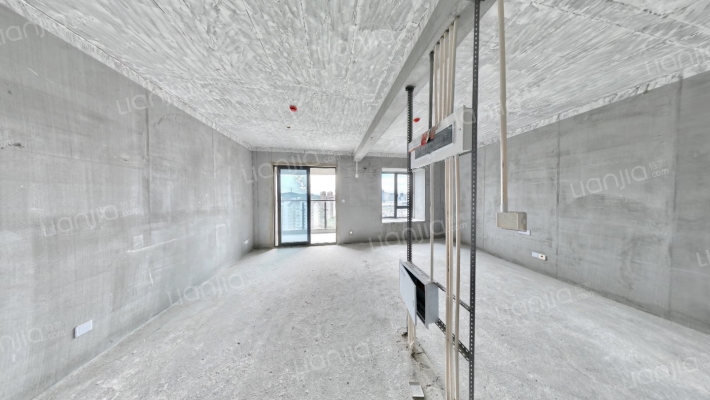 中建和樾雅居二手房实景图