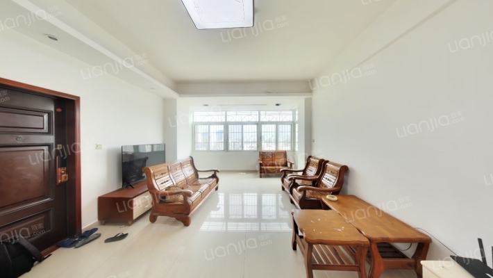 宝利名都二手房实景图