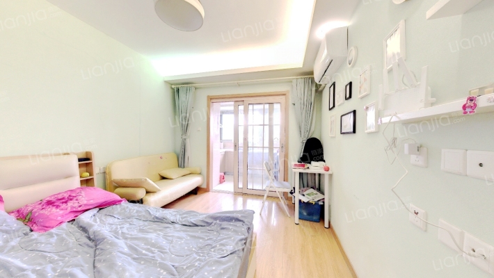 蓝光时代红街二手房实景图