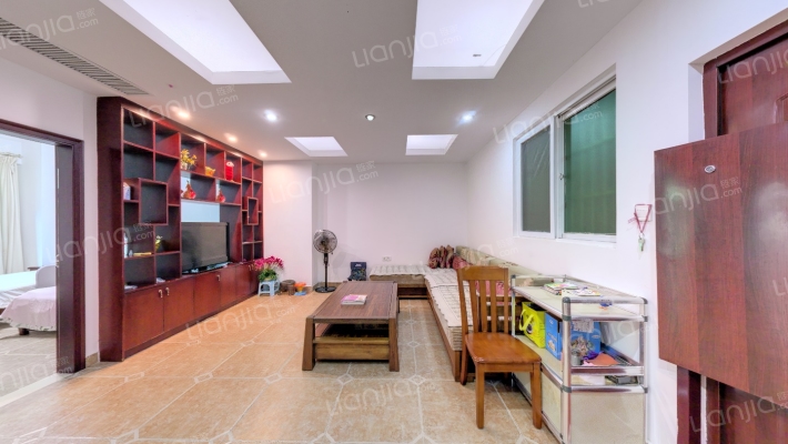 蓝色港湾二手房实景图