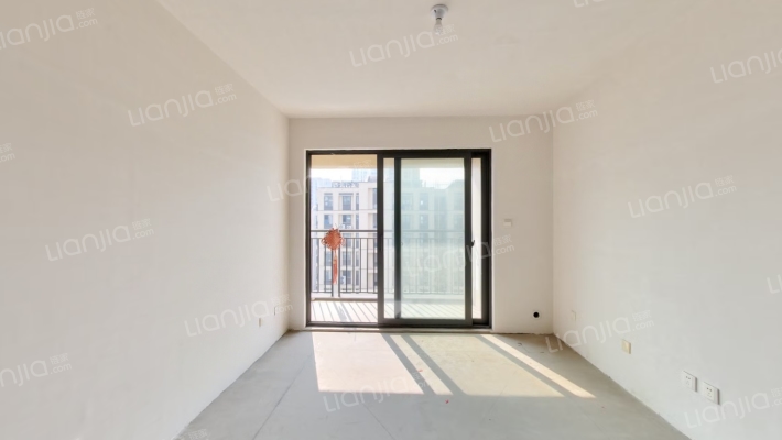 卓越悦宸铭苑二手房实景图