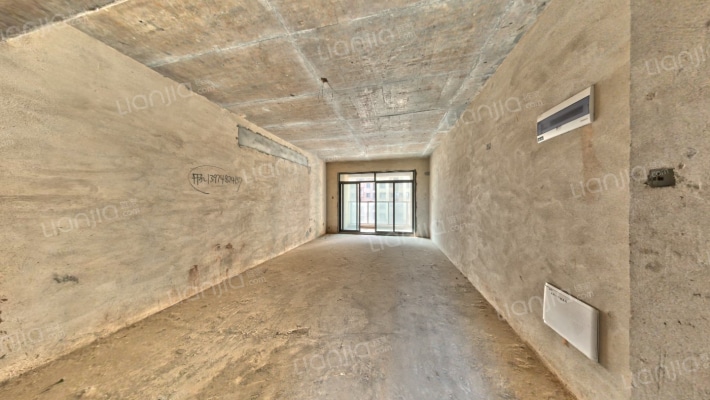 翡翠年华二手房实景图