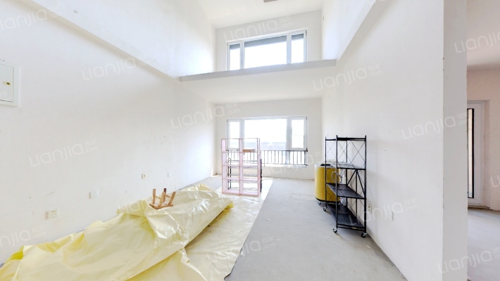 中航樾公馆二手房实景图