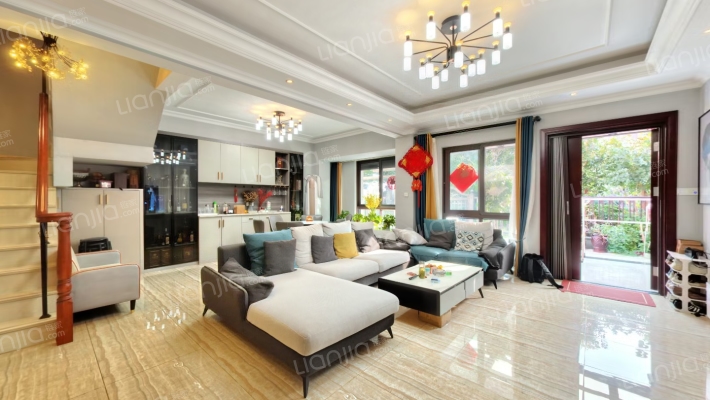 见山湖别院二手房实景图