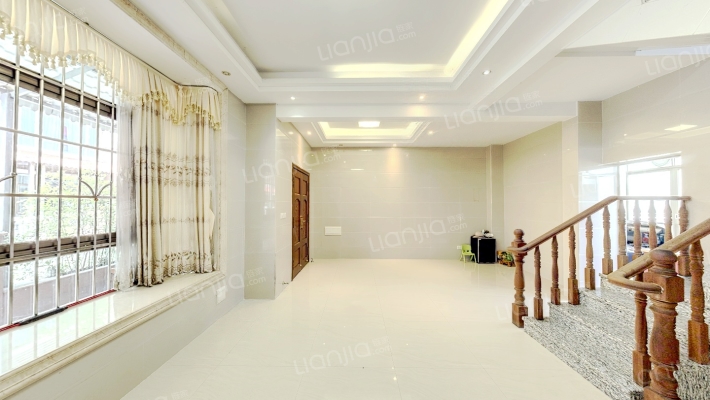 大岗翡翠蓝湾西区二手房实景图