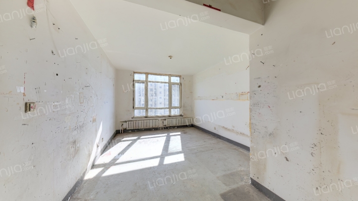 松岚回迁楼二手房实景图