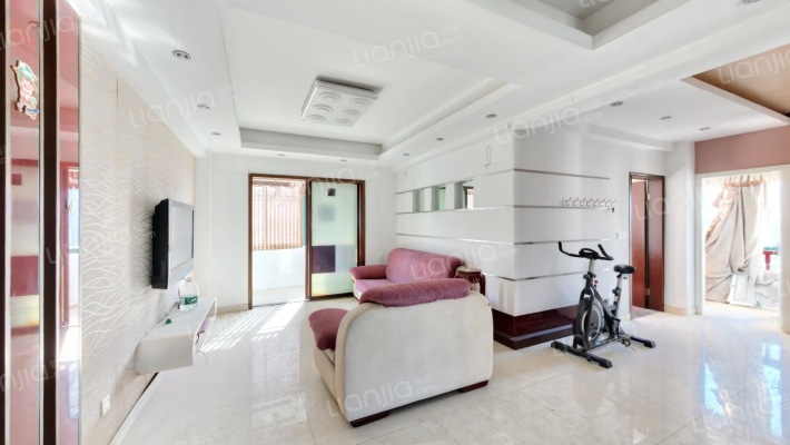 滨江小区二手房实景图